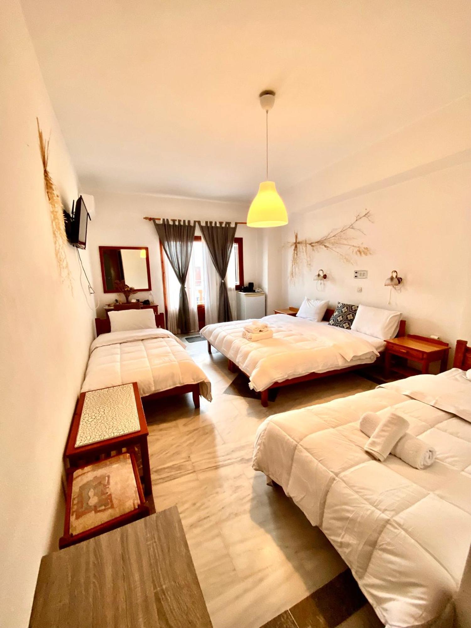 Costas Inn Spílion Exterior foto