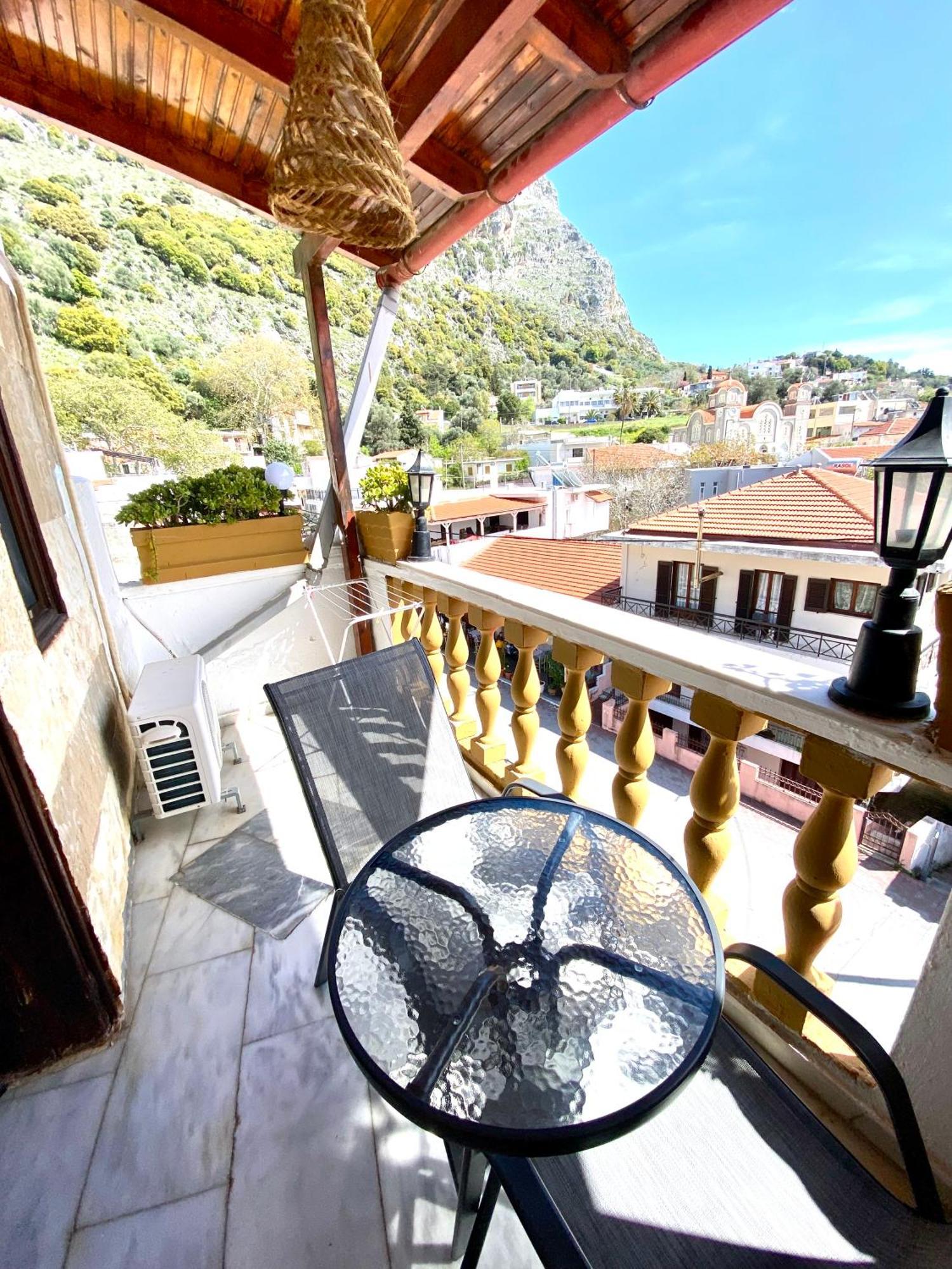Costas Inn Spílion Exterior foto